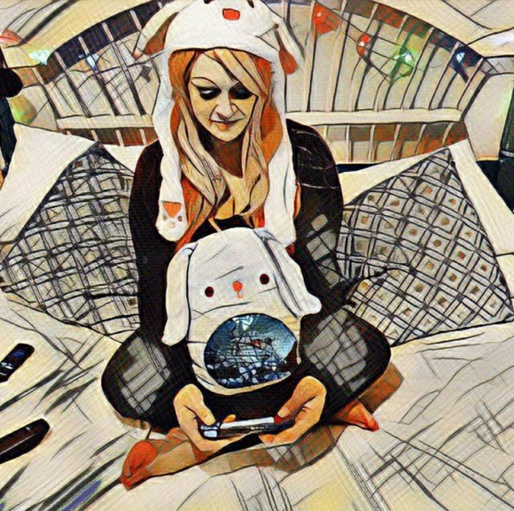 Meet your Posher, Jessica - Picture 1 of 1